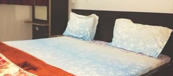 Goroomgo Brij Raj Guest House Mathura