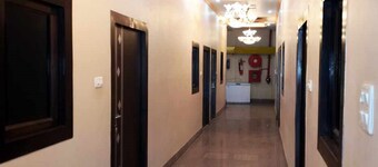 Goroomgo Brij Raj Guest House Mathura