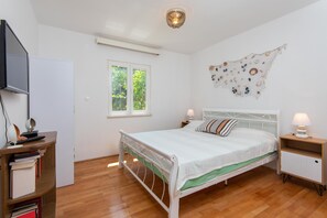 Comfort House | 2 bedrooms, bed sheets