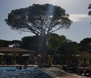 Piscine extérieure