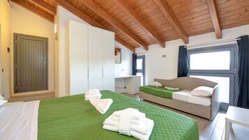 4 chambres, fer et planche Ă repasser, Wi-Fi gratuit, draps fournis