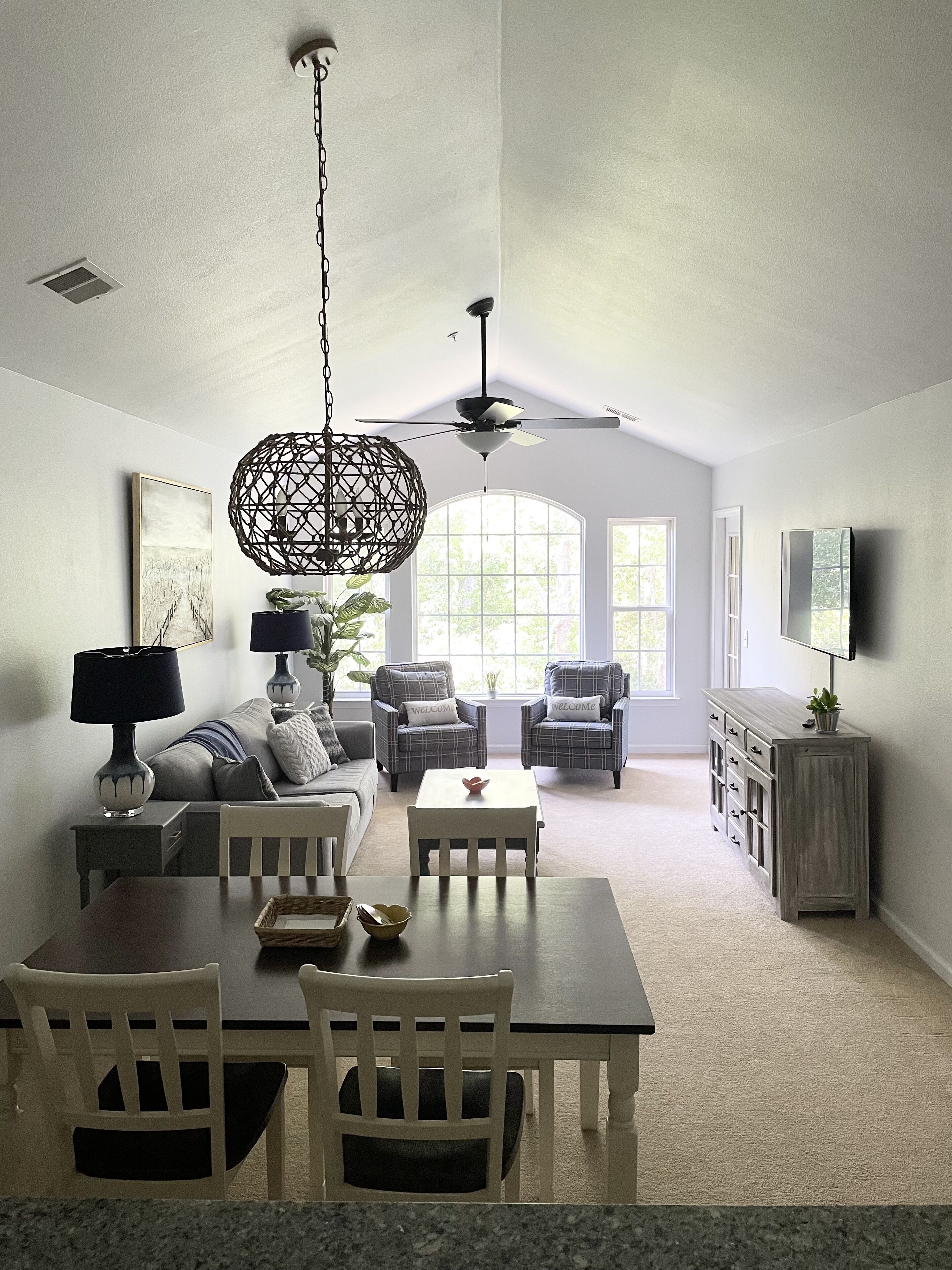 Quiet Family Retreat in Pawleys Island - 3 miles from the beach!