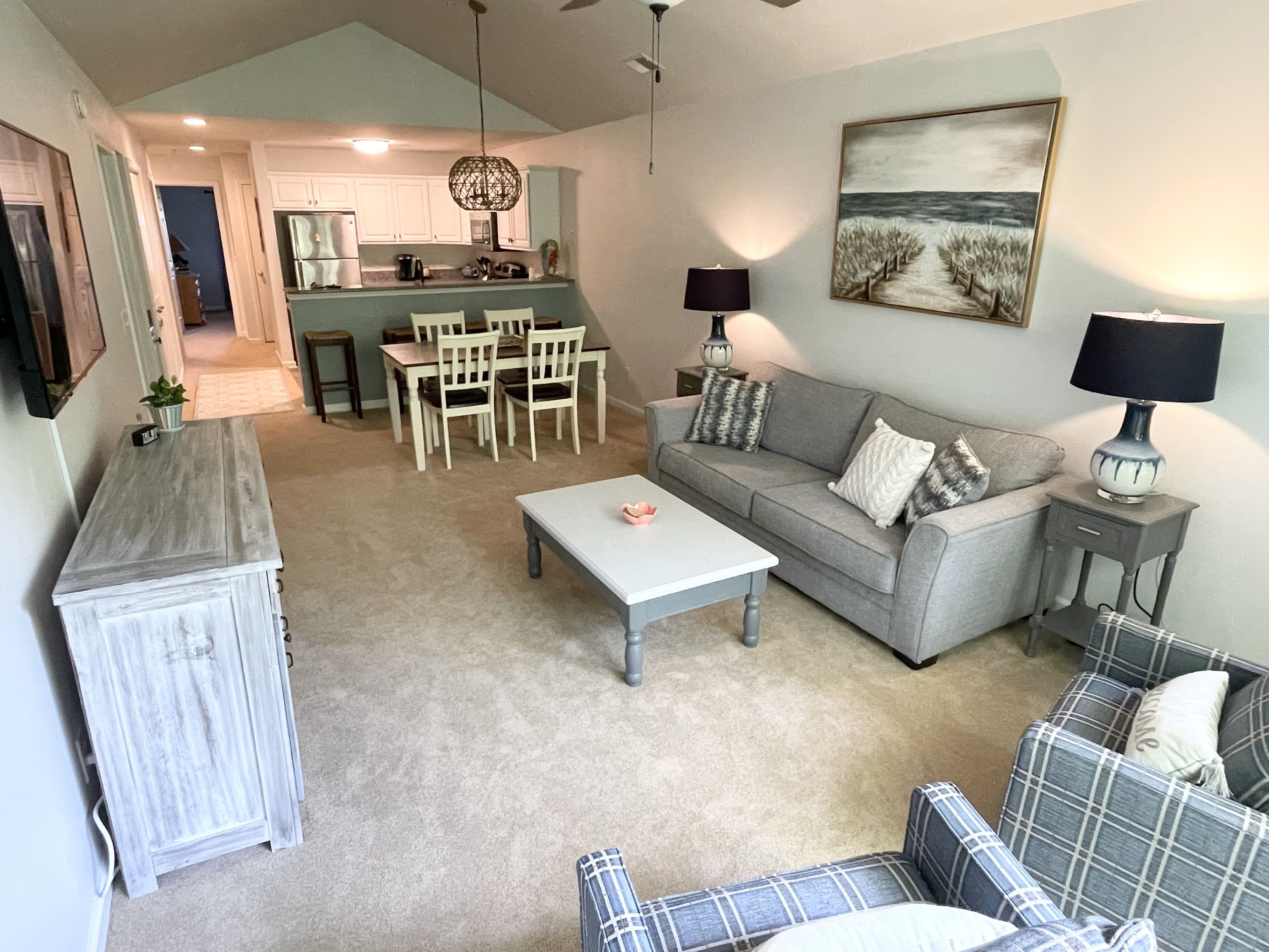 Quiet Family Retreat in Pawleys Island - 3 miles from the beach!
