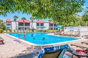 Condo, 1 phòng ngủ | Hồ bơi