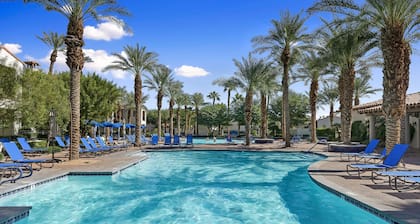 Luxurious 2 Story Townhome - Newly Remodeled! 3 Bedroom Condo by RedAwning
