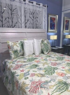 2 bedrooms, desk, iron/ironing board, free WiFi