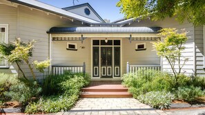 Exterior detail - Twenty 2 Abbey in Leura (Leura)