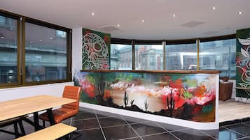 Superior Studio Suite | Soundproofing, iron/ironing board, free WiFi, bed sheets