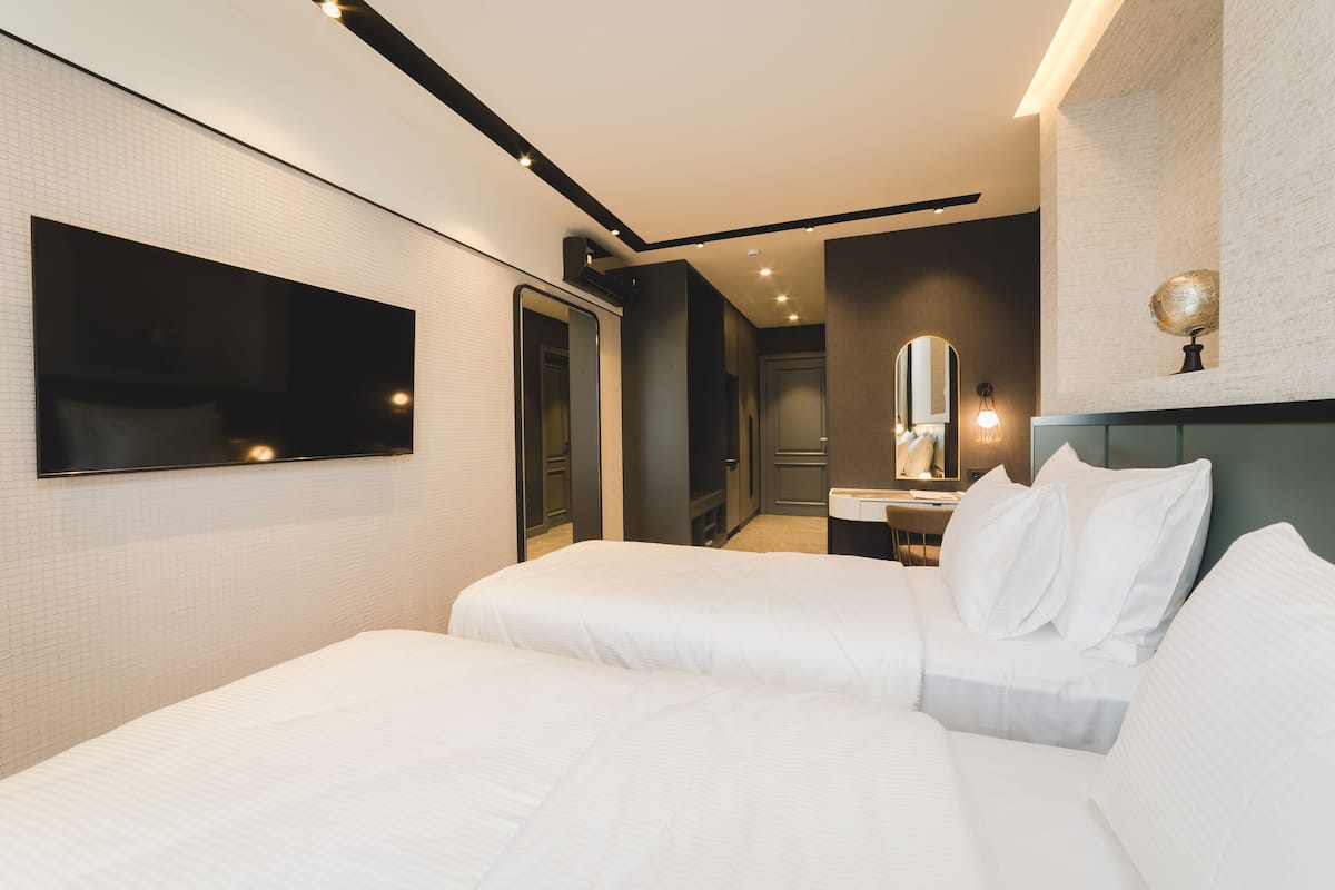 standard double or twin room | 1 bedroom, egyptian cotton sheets, premium bedding, minibar