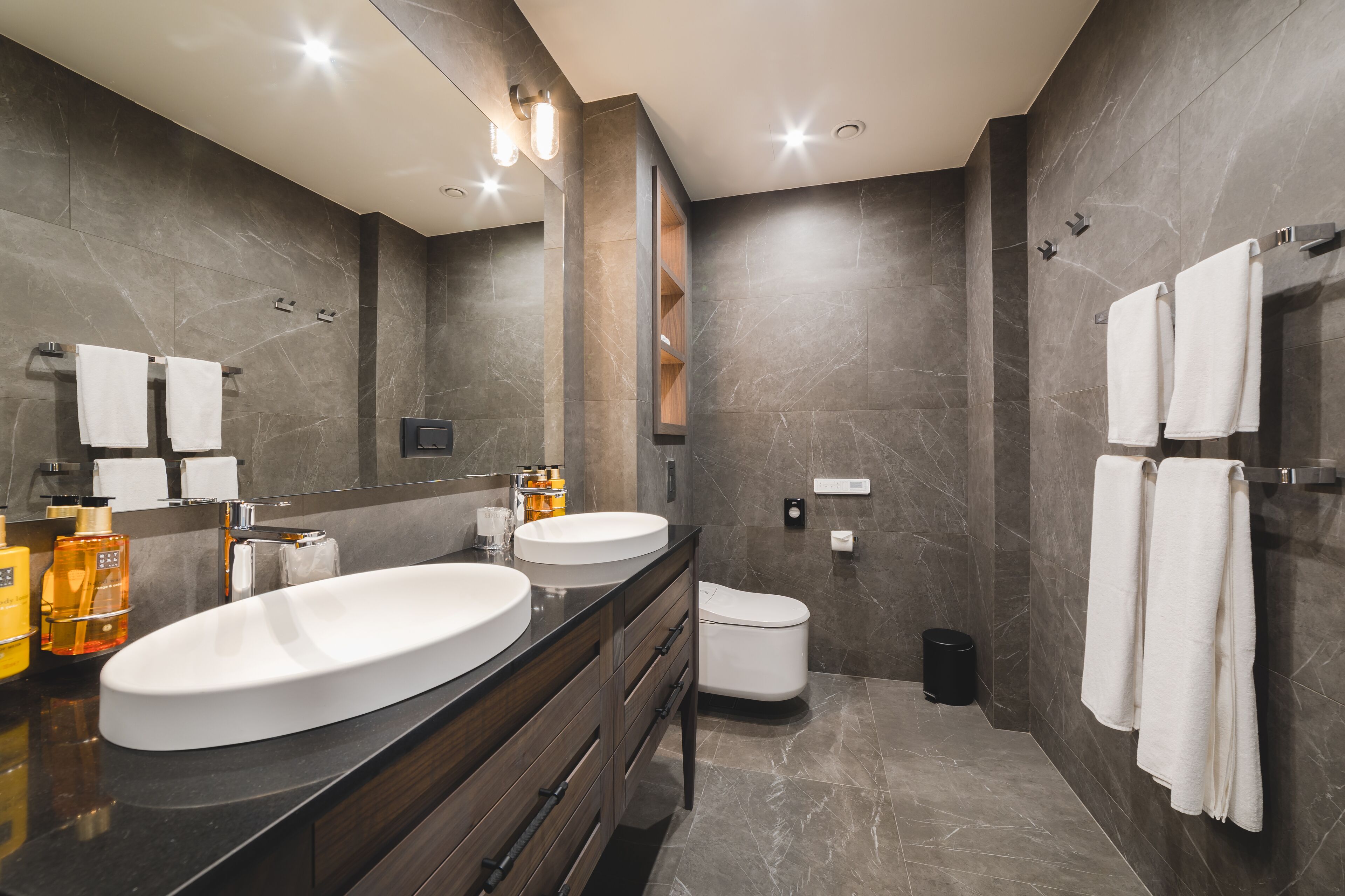 executive suite, 1 king bed with sofa bed | bathroom | shower, rainfall showerhead, designer toiletries, hair dryer