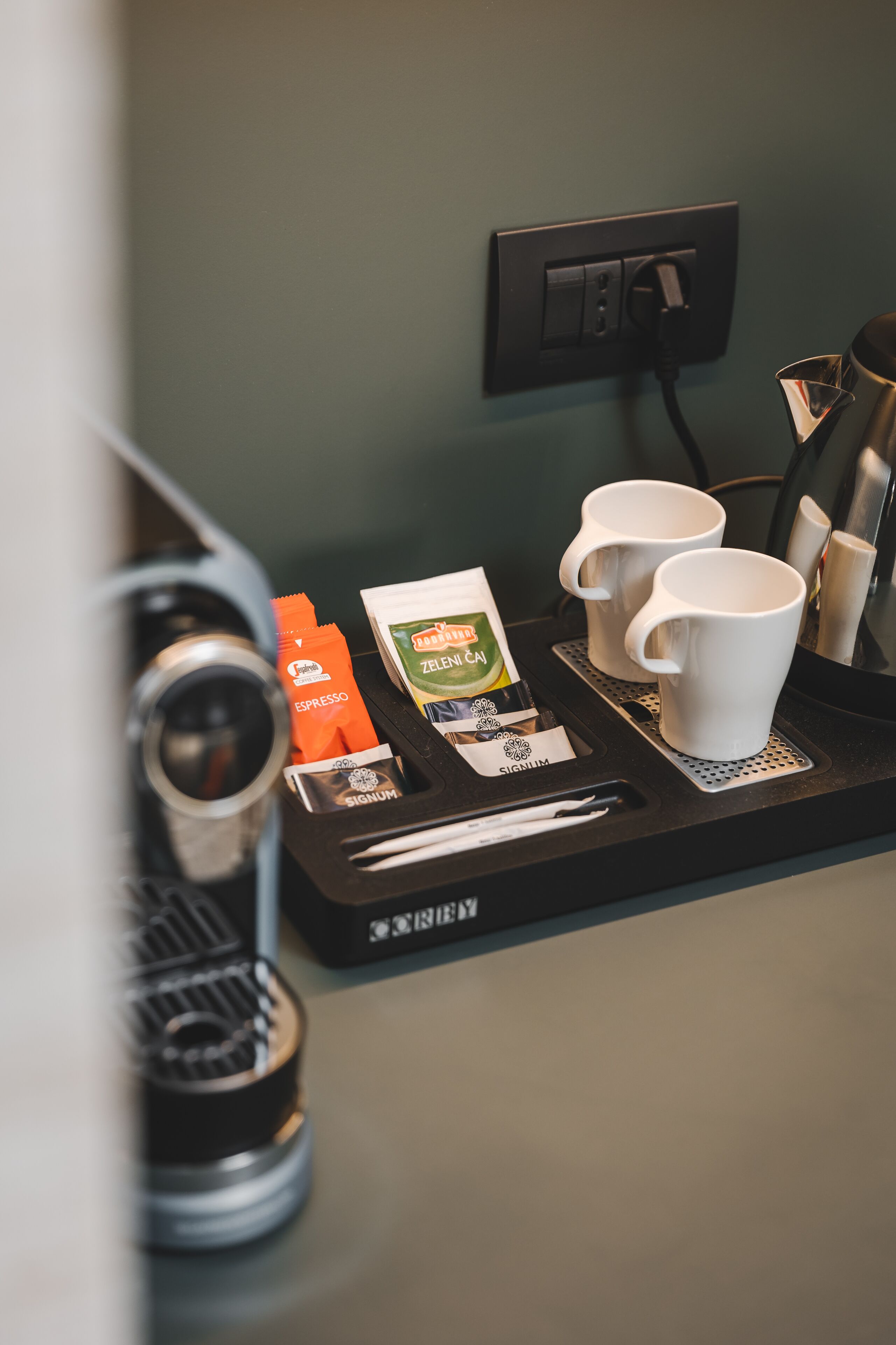 Kaffe og/eller kaffemaskin