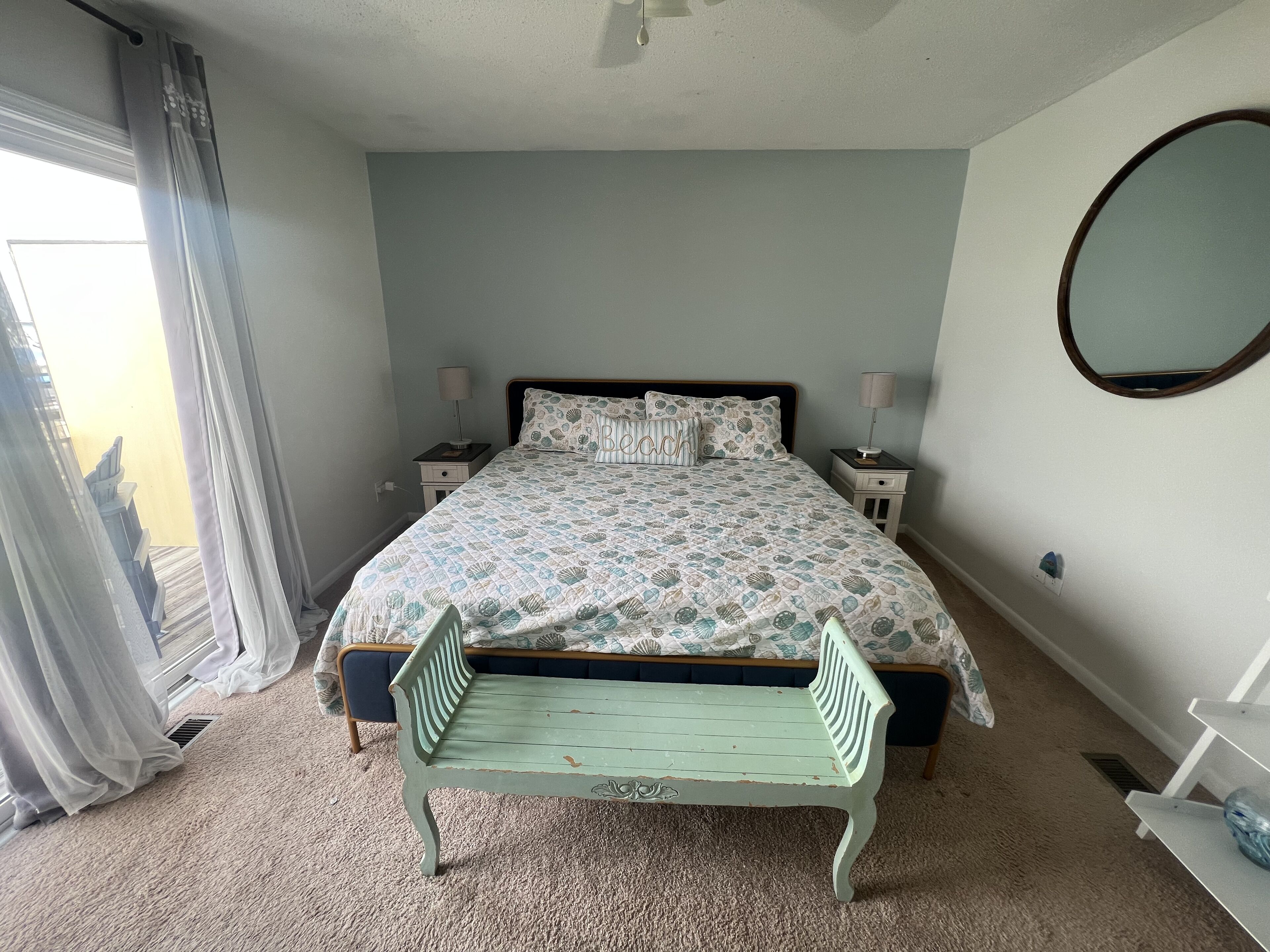 Cozy Apartment minutes from the beach