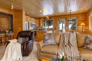 TV, fireplace, offices