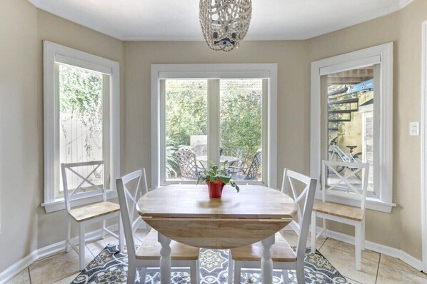 Dining - Circa 1870, Historic | Central | Original (Savannah)