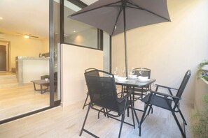 Dining - Oasis Studio w/Gym, Rooftop Pool, and City Views (Playa del Carmen)