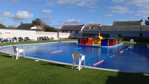 A heated pool - 3 Bedroom Caravan, Dog Friendly,  Bude Holiday Resort. close to centre of bude.  (Bude)