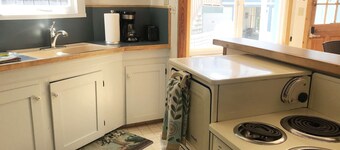 Capitola Village Beach Cottage Living!