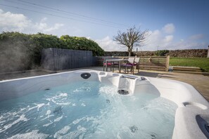 Baignoire à remous extérieure