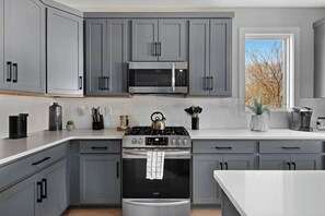 Fridge, microwave, oven, stovetop