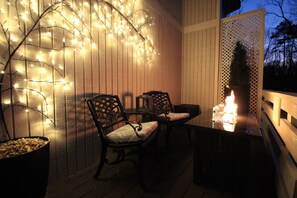 Property grounds - Shipwrecked-VERY COOL couple's ATL area theme suite! (Carroll County)