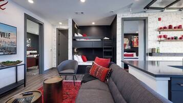 TV, Netflix, Hulu, streaming services