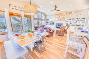 Dining - Soundside Dog Friendly Home in Avon with Private Pool, Hot Tub, and Game Room (Avon)