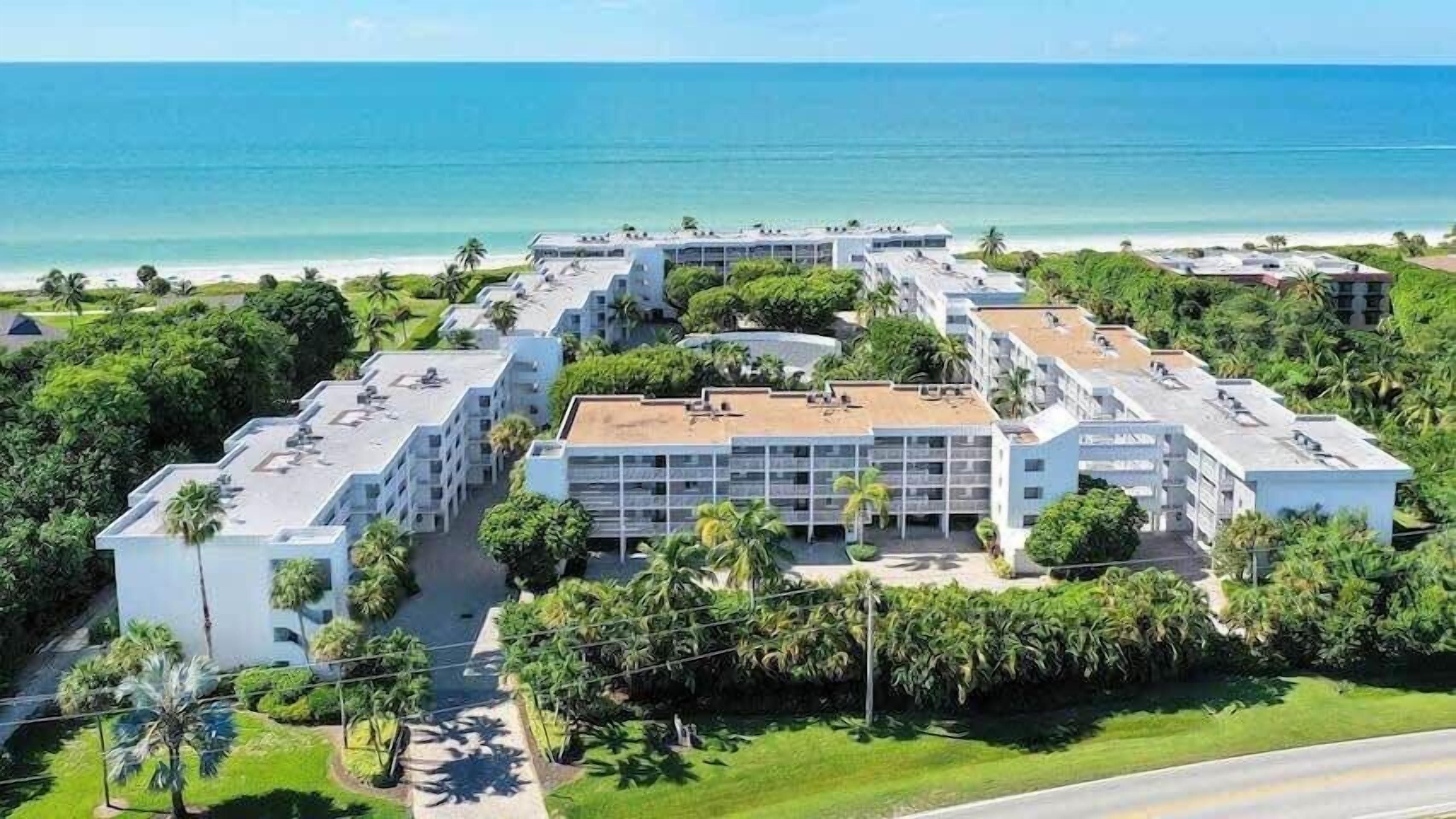 Pristine Waterfront Residence at the Renowned Island Beach Club