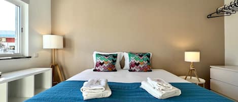 3 Schlafzimmer, BĂŒgeleisen/BĂŒgelbrett, kostenloses WLAN, BettwĂ€sche