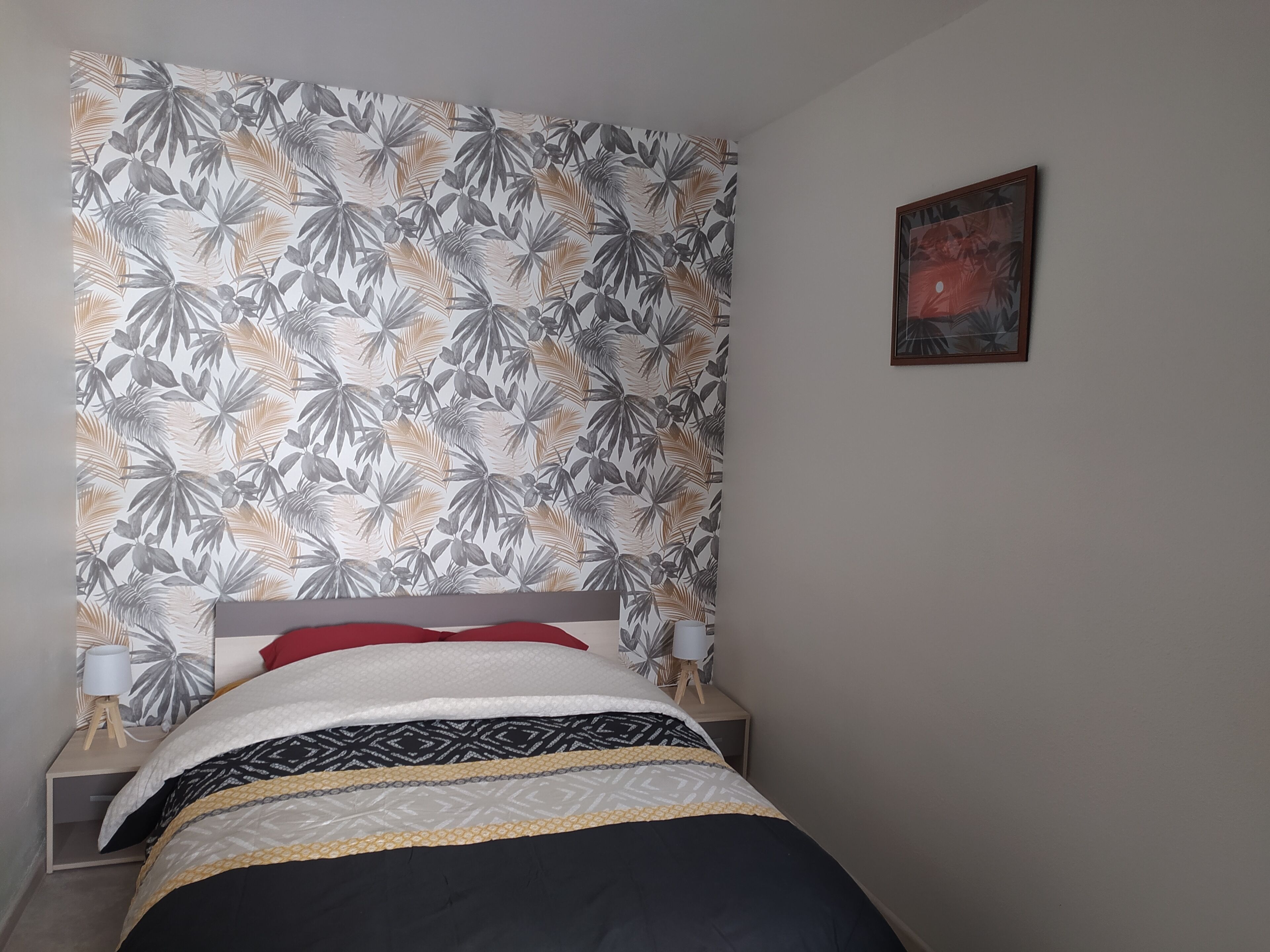 Renovated apartment 50m from the beach