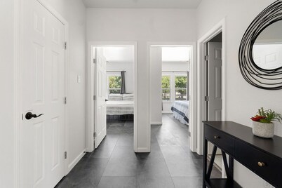 Budget-Friendly Home Deep Ellum Dallas Sleeps 16