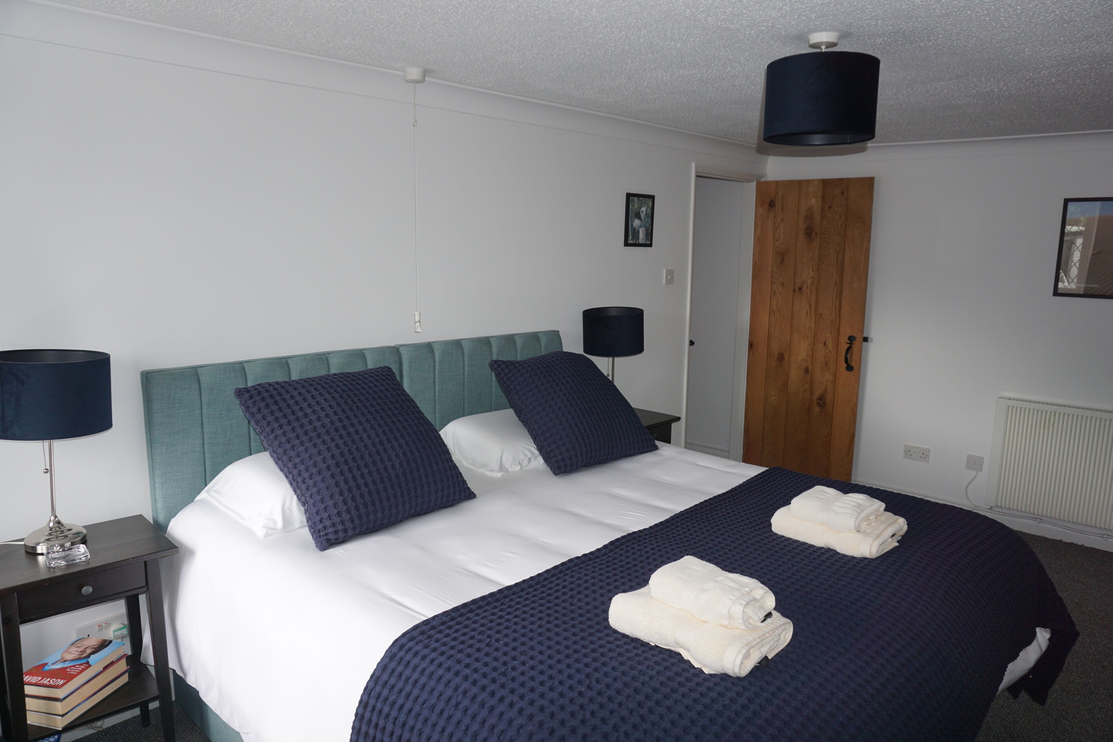4 chambres, fer et planche à repasser, Wi-Fi gratuit, draps fournis