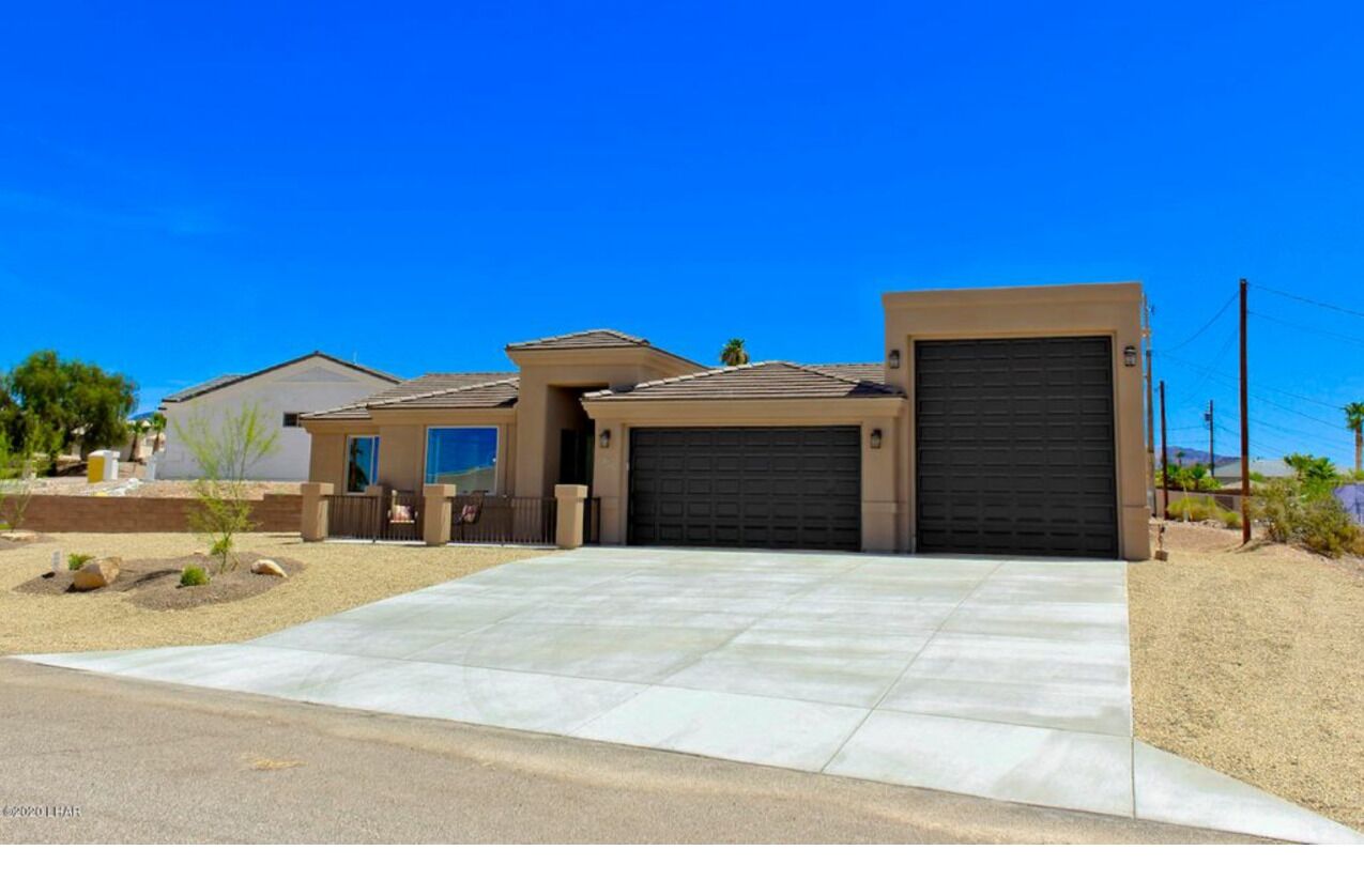 Perfect Havasu place - close to boat ramps, golf course & ATV trails