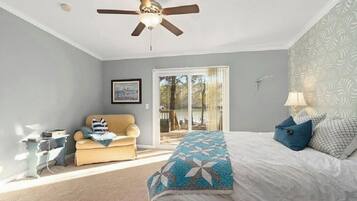 3 bedrooms, desk, iron/ironing board, free WiFi
