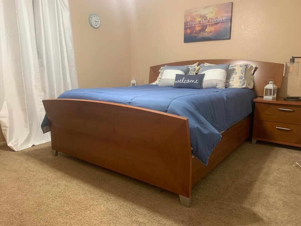 Beach house- 15 minutes from Cape Coral beach