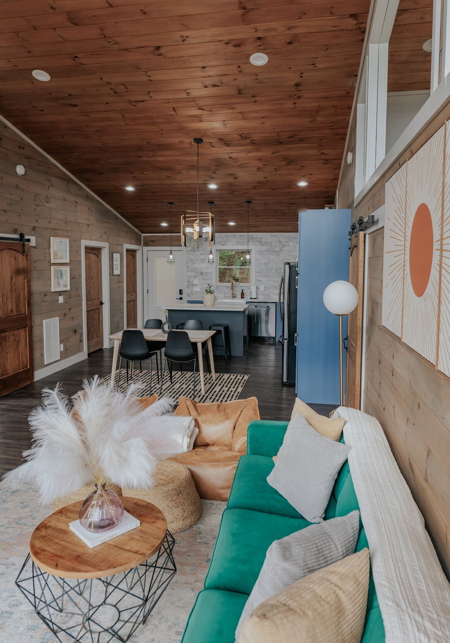 New Modern Boho Escape W/2 King Suites + Hot Tub Near DT