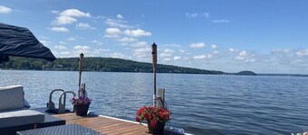 5 Bedroom Bungalow on Beautiful Saratoga Lake
