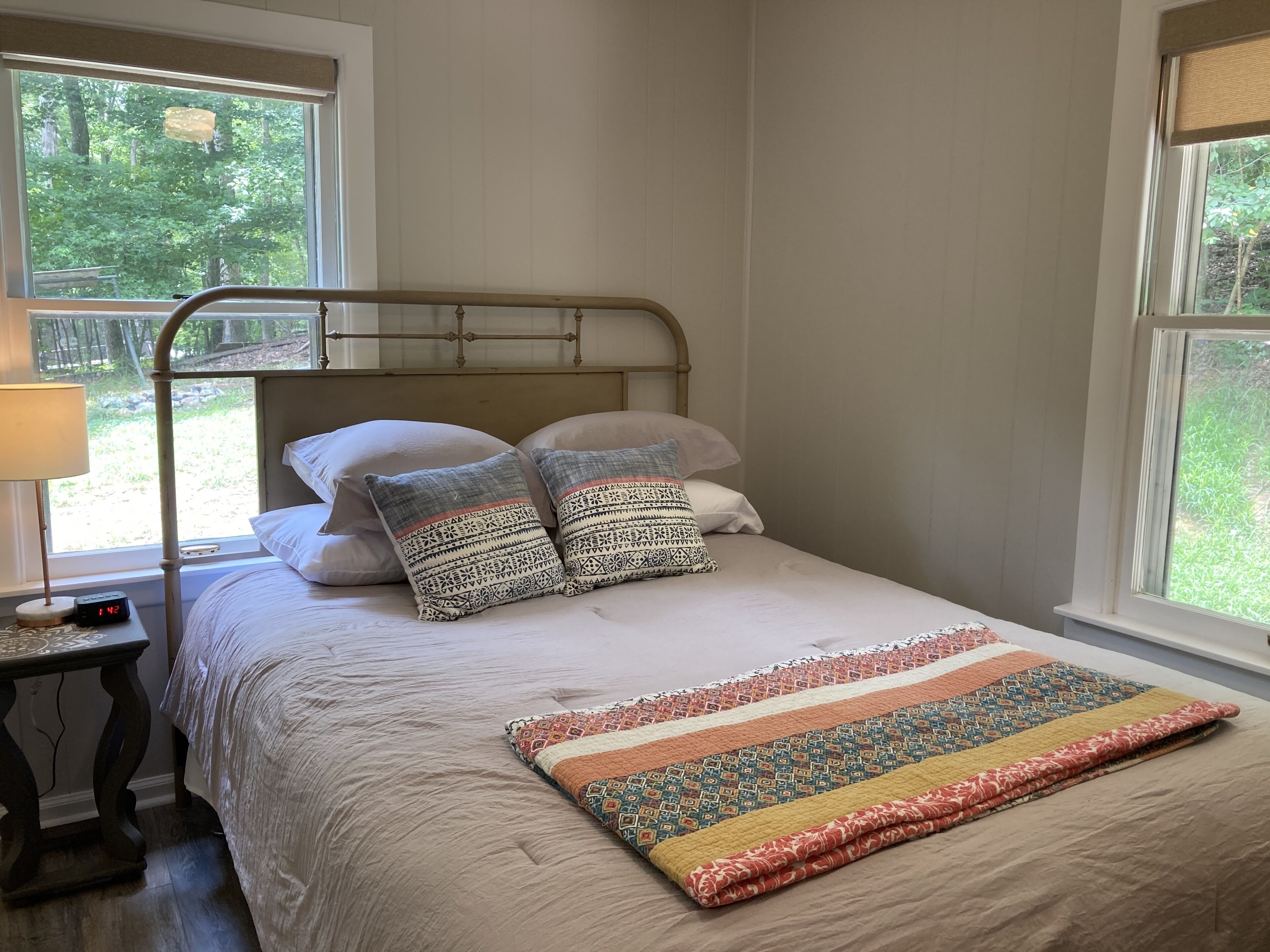 Pet Friendly and Close to the Lake!