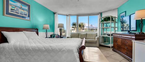 Iron/ironing board, free WiFi, bed sheets