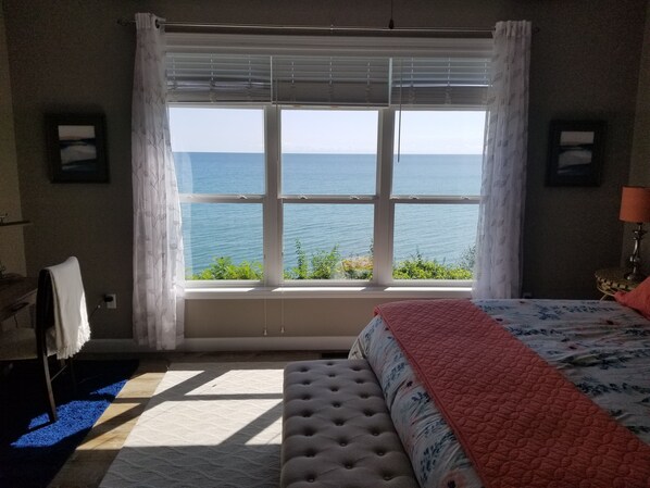 3 habitaciones, escritorio, wifi y ropa de cama 