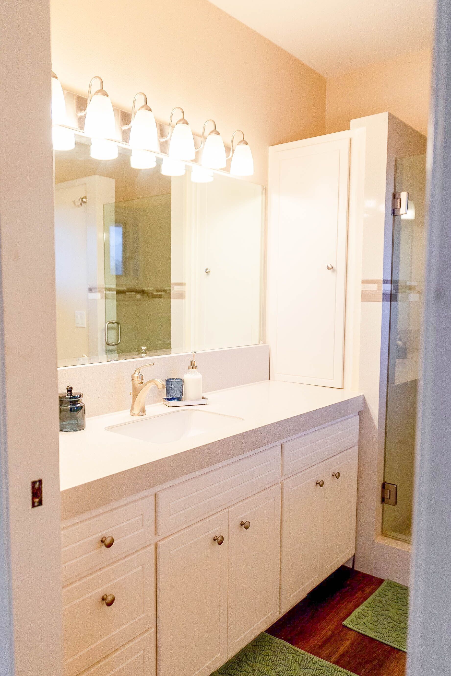 ViewPoint Lodge - Beautiful 22-Acre Palo Cedro Home