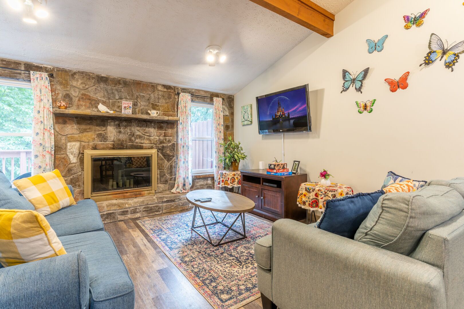 ⛰ Mountain Home Near DollyWood 🦋 HOT TUB, Games, sleeps 12!!