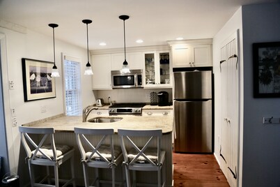 Maushop Property - First Time Available