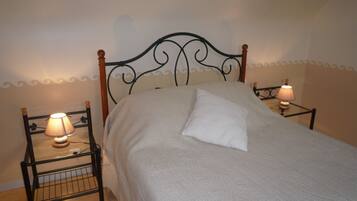 1 quarto, ferros/tábuas de passar roupa, berço de viagem, Wi-Fi