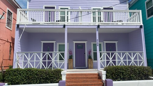 Great location and Balcony Views! Fun in the Sun