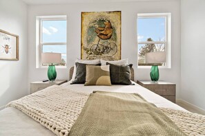 4 chambres, fer et planche à repasser, lit de bébé portatif, Wi-Fi