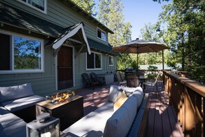 Property grounds - Newly Renovated Cabin in the Midst of Mountain Fun (Mi-Wuk Village)