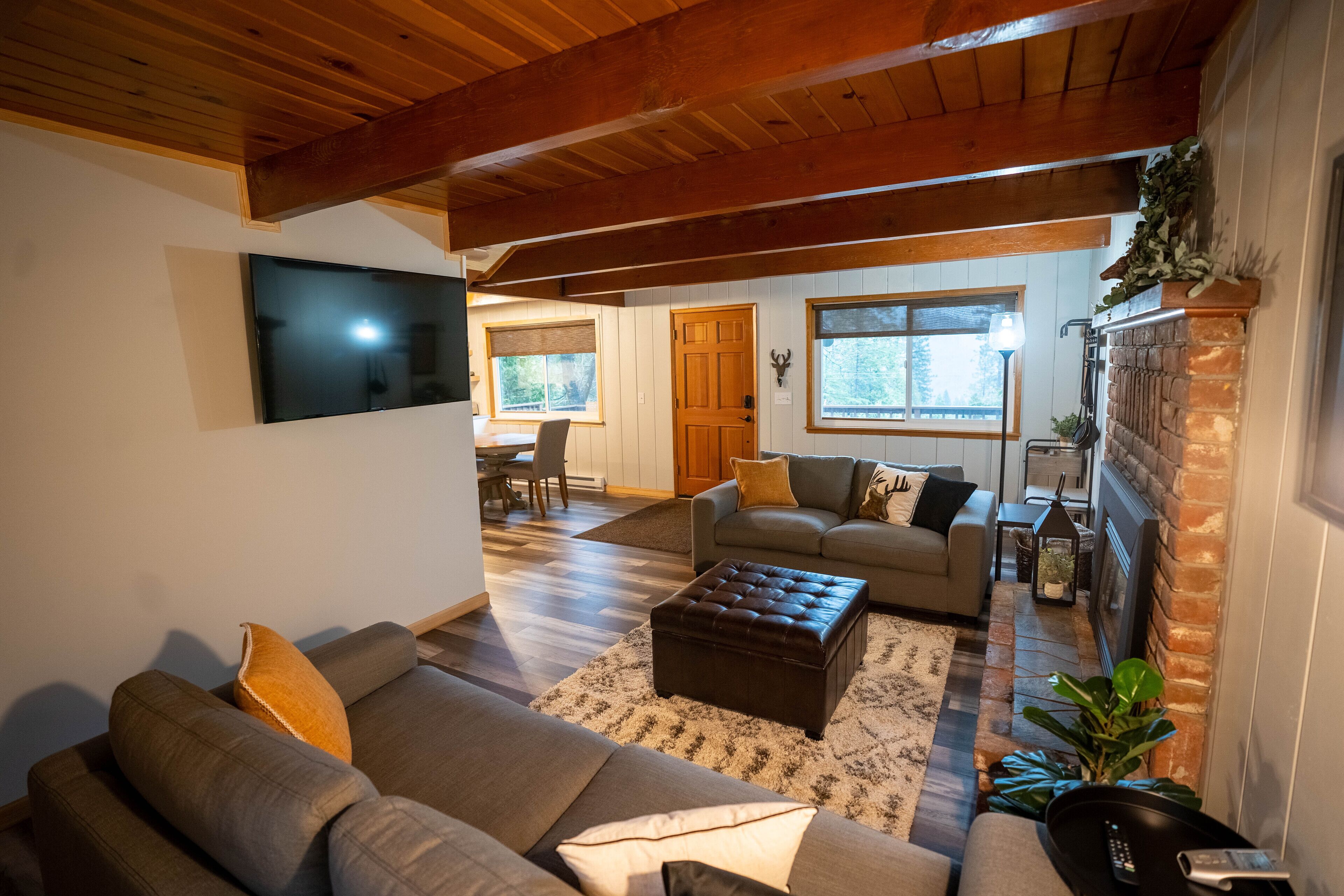 Newly Renovated Cabin in the Midst of Mountain Fun