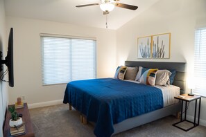 3 bedrooms, in-room safe, iron/ironing board, travel cot
