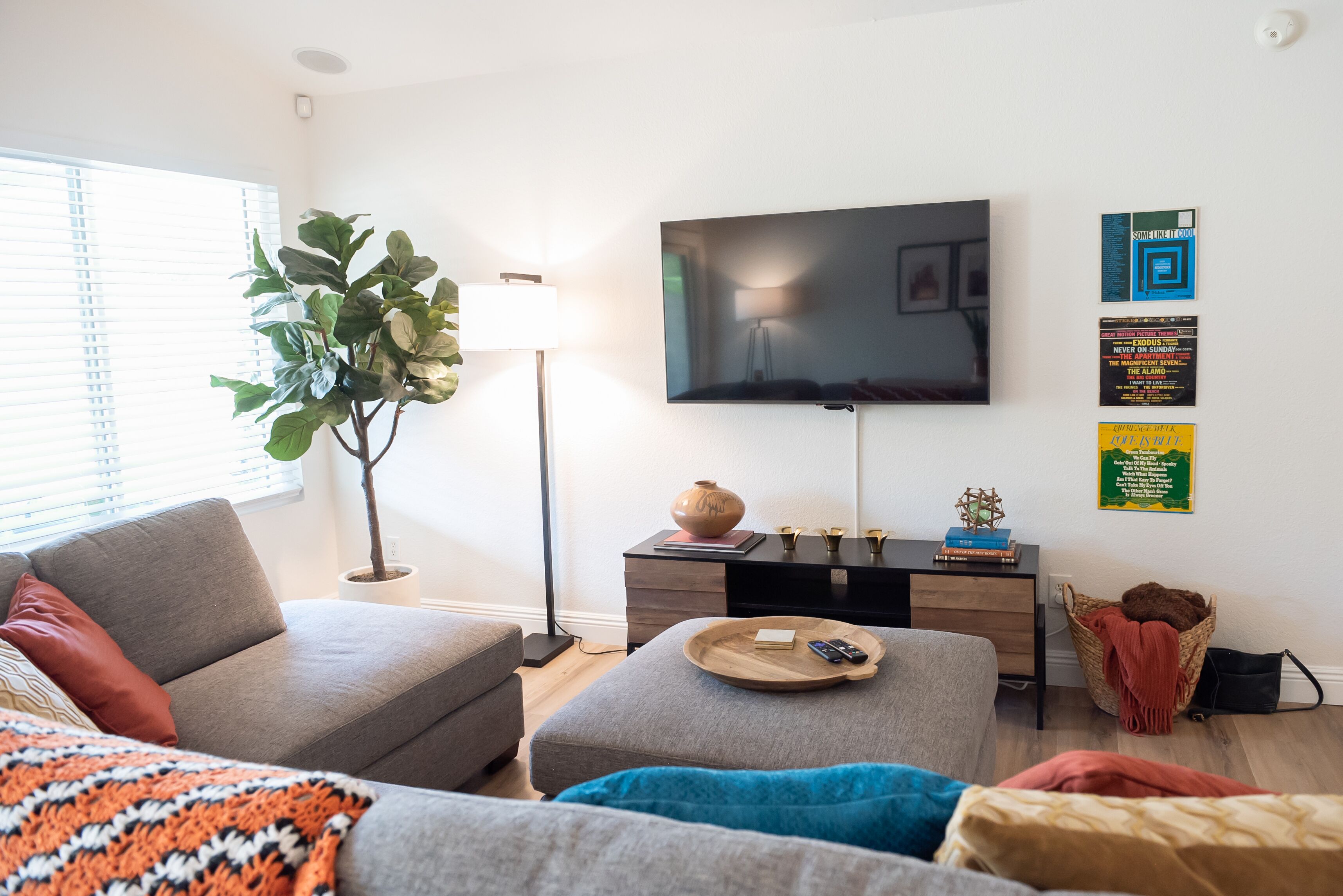 Beautifully Renovated Glendale Retreat