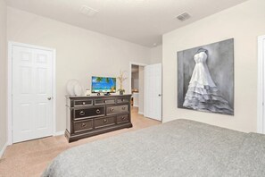 6 bedrooms, WiFi